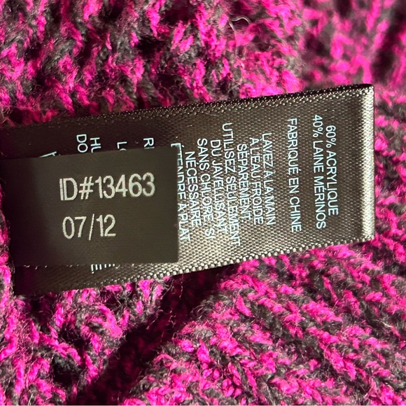 Express Women's V-Neck Sweater - Deep Purple - Picture 9 of 9